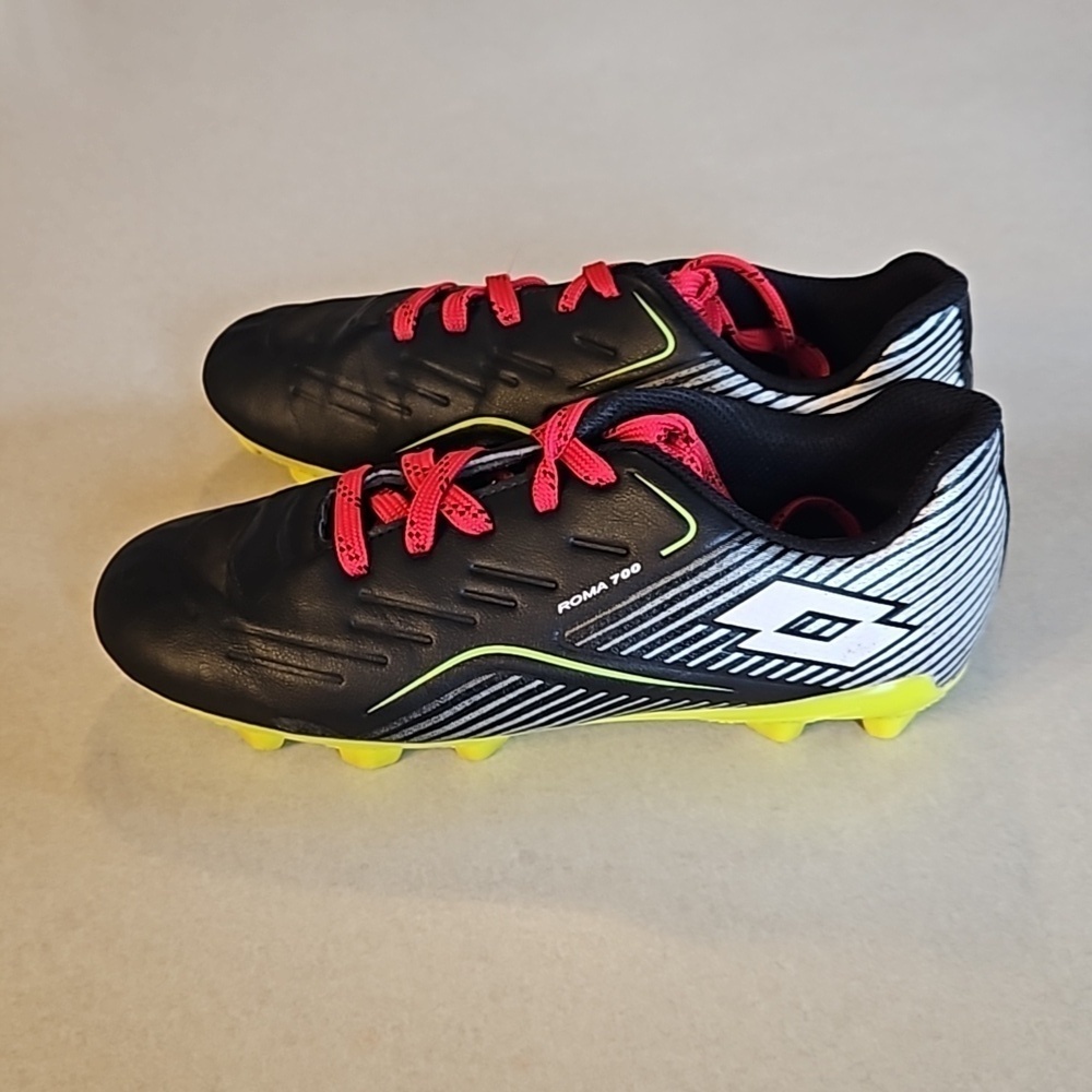 Lotta roma 700 soccer cleats